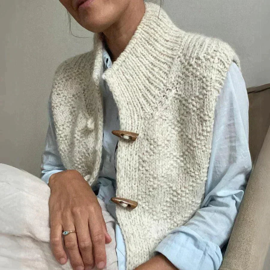 Freja | Stilfuld Strikket Kort Damevest