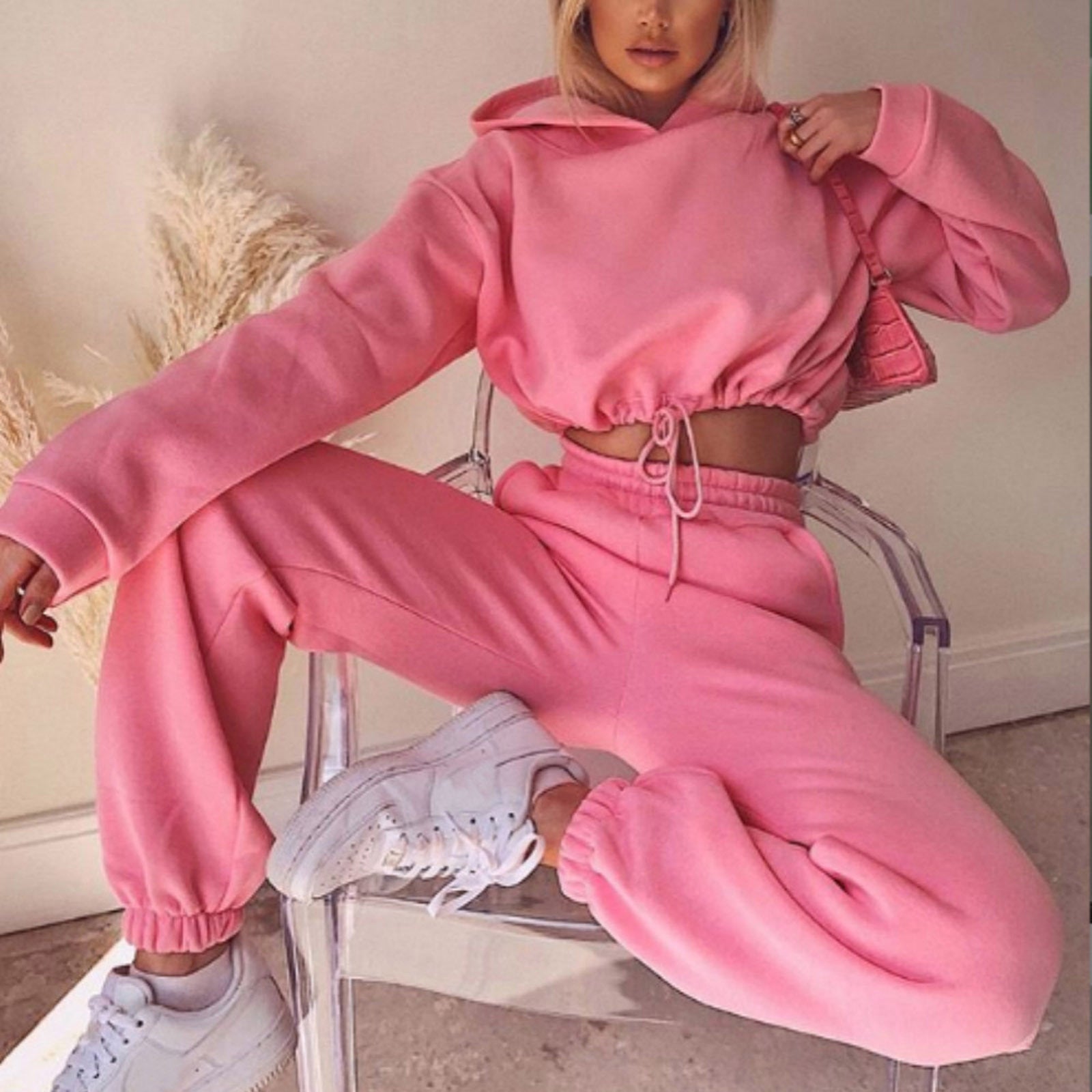 Nanna | Dame Joggingdragt Sæt med Cropped Hoodie