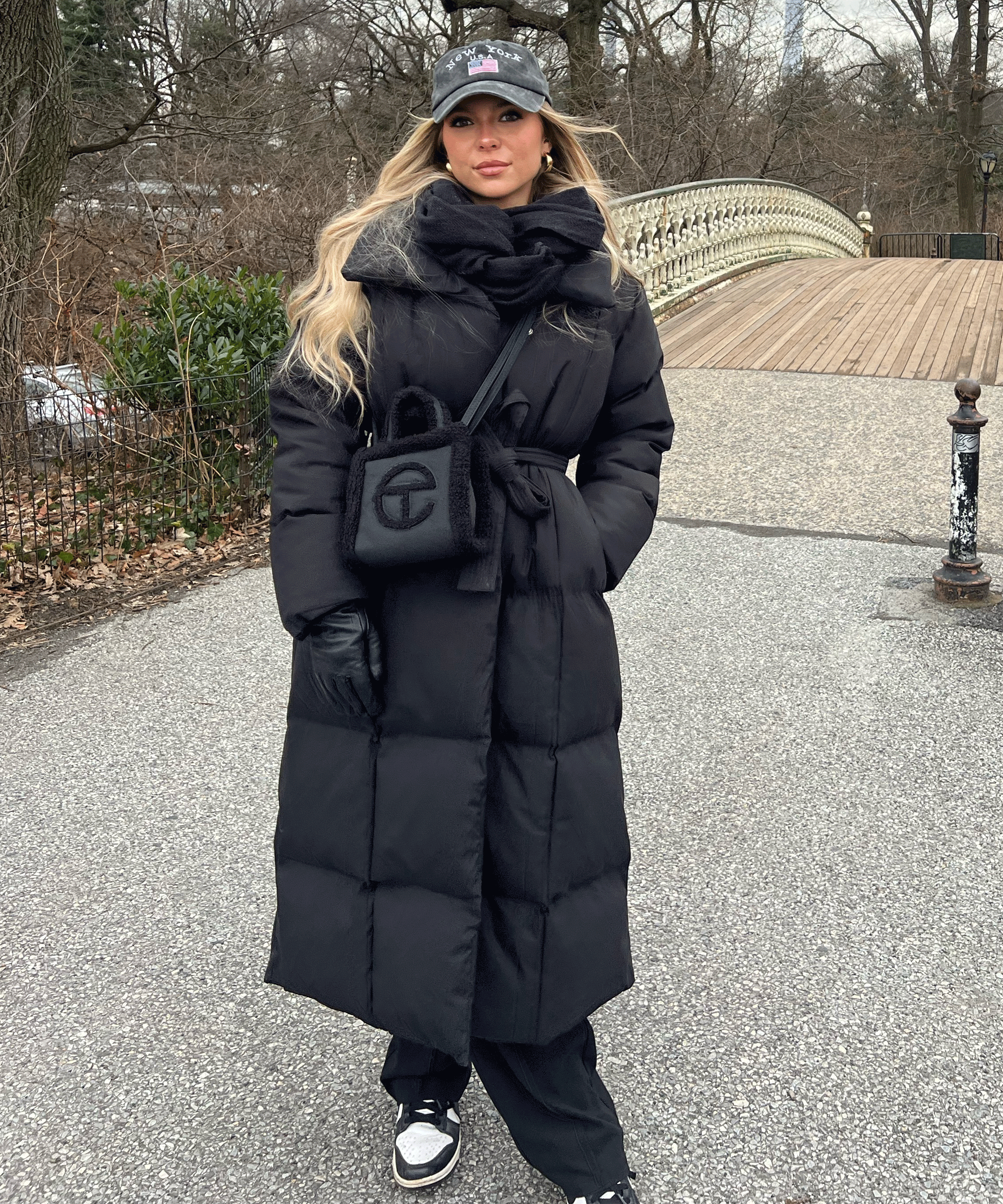 Victoria | Sort Oversize Parka til Vinterbrug