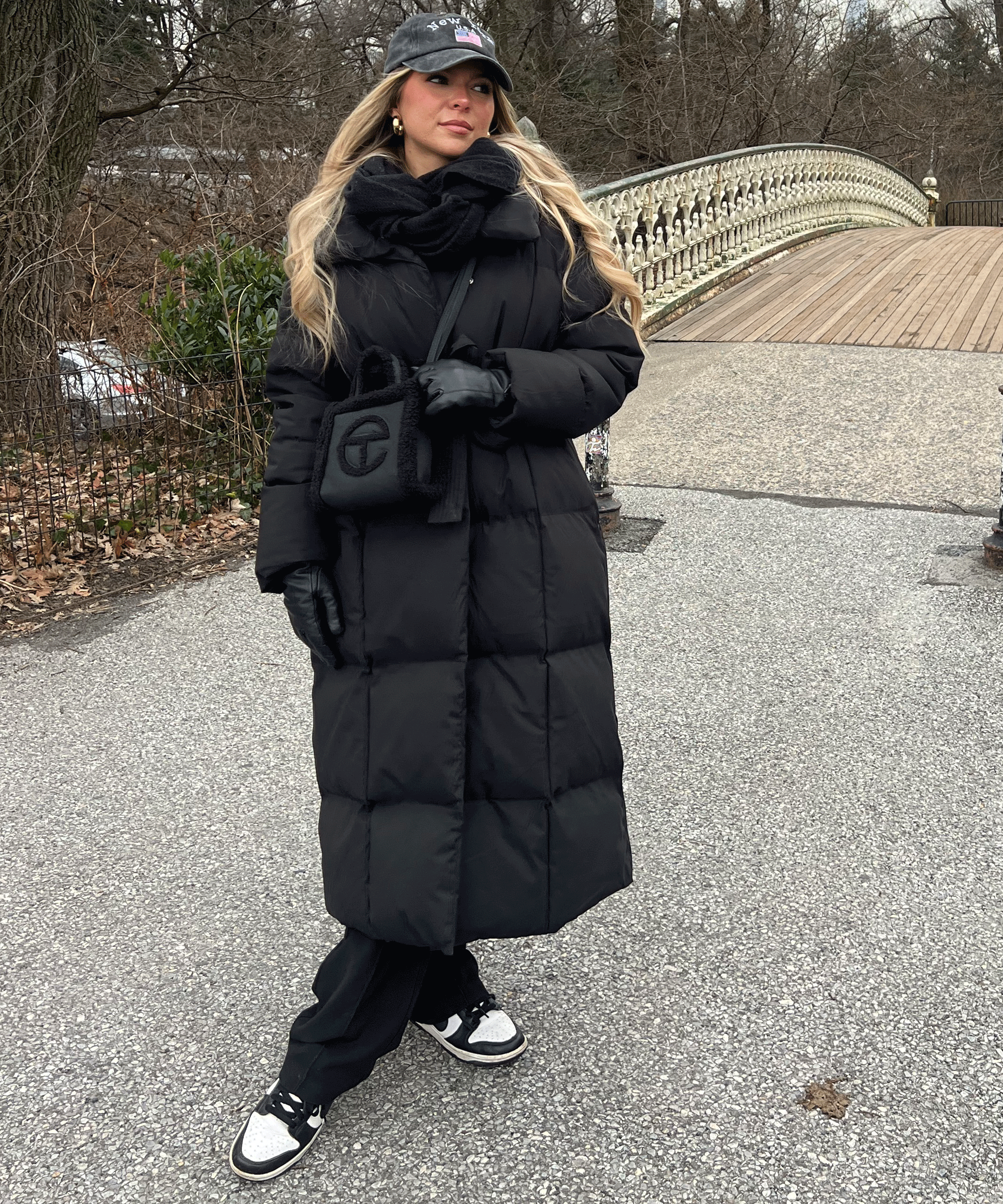 Victoria | Sort Oversize Parka til Vinterbrug