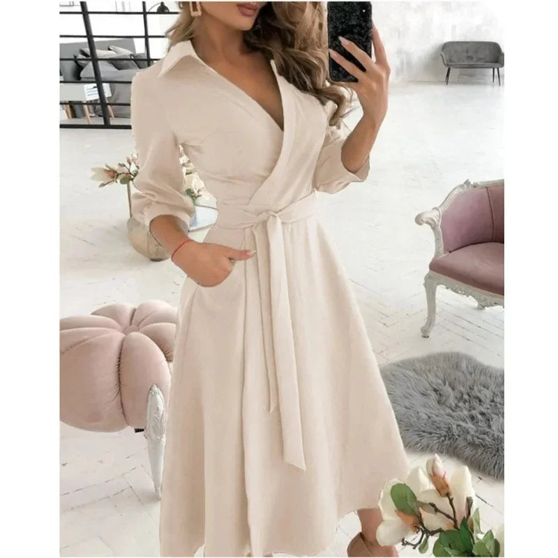 Milena | Elegant Omslagskjole med Sommerfugleprint