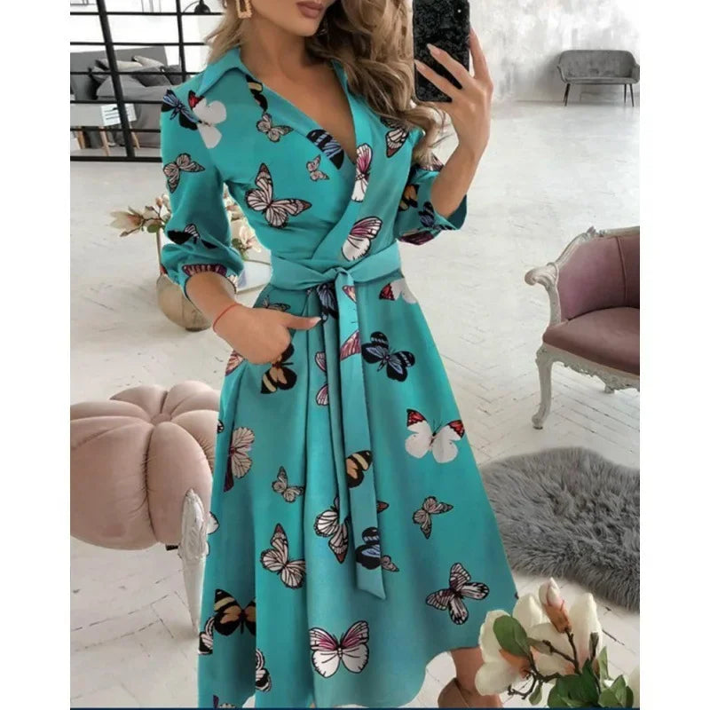 Milena | Elegant Omslagskjole med Sommerfugleprint
