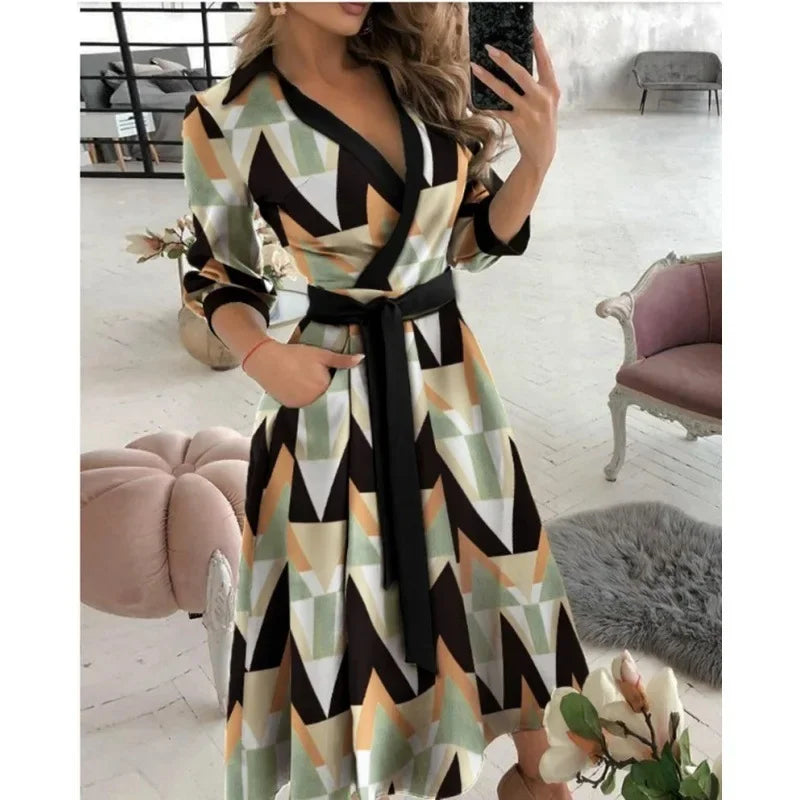Milena | Elegant Omslagskjole med Sommerfugleprint
