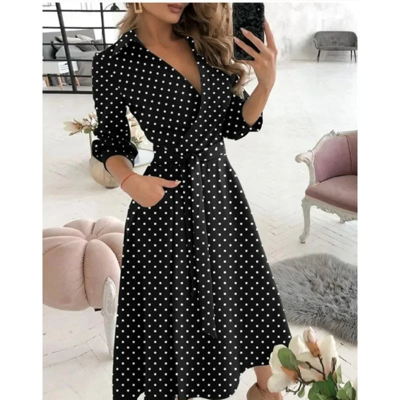 Milena | Elegant Omslagskjole med Sommerfugleprint