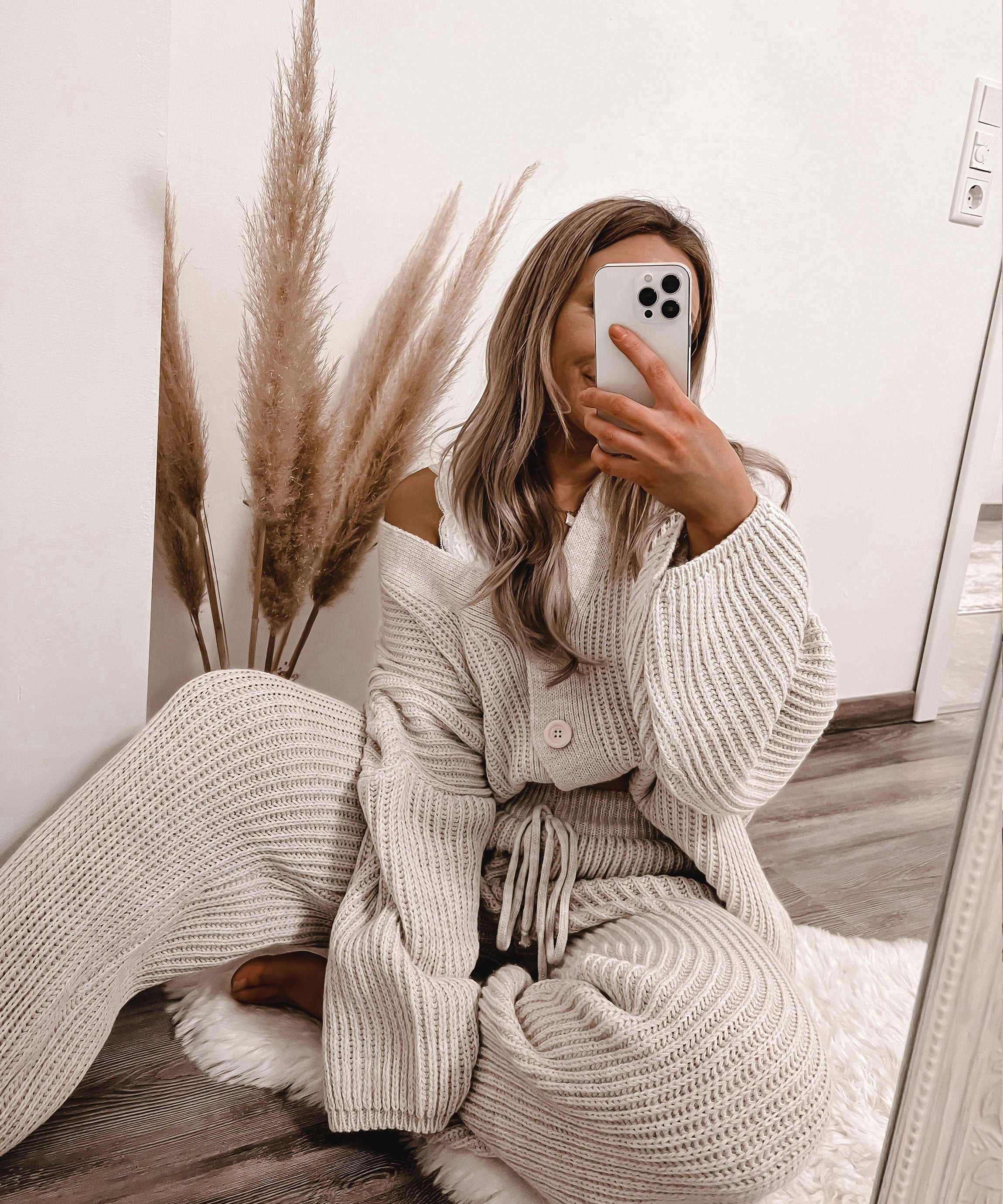 Kirsten | Sæt i Beige til Kvinder