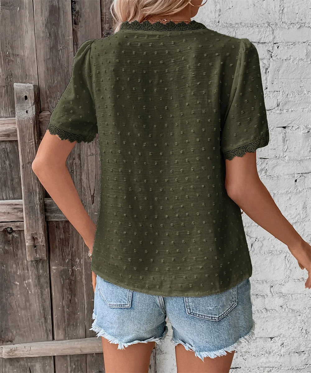Alma | Bluse med Blondekant og Tekstur Design