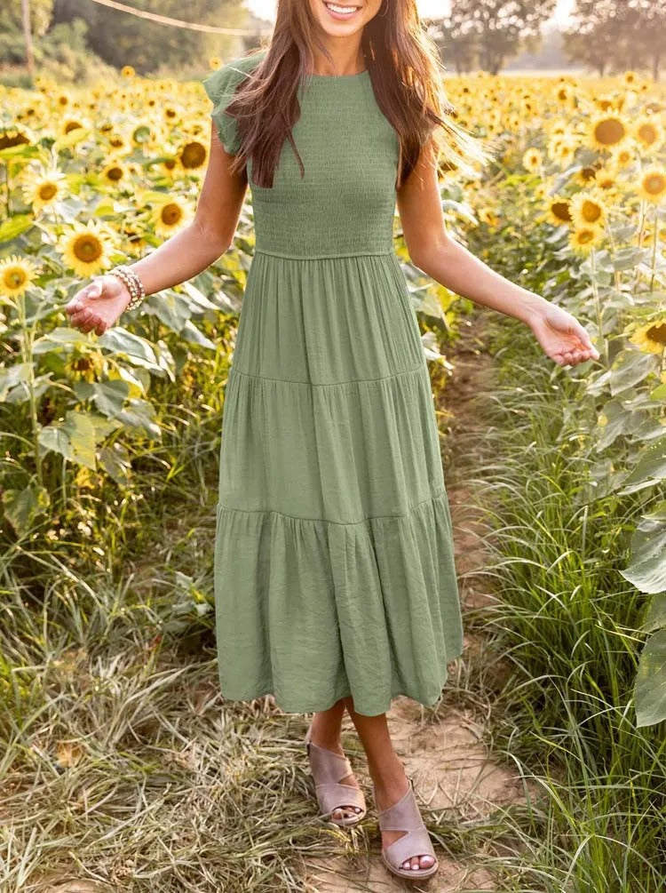 Ronja | Elegant Lagdelt Kjole med Flydende Design