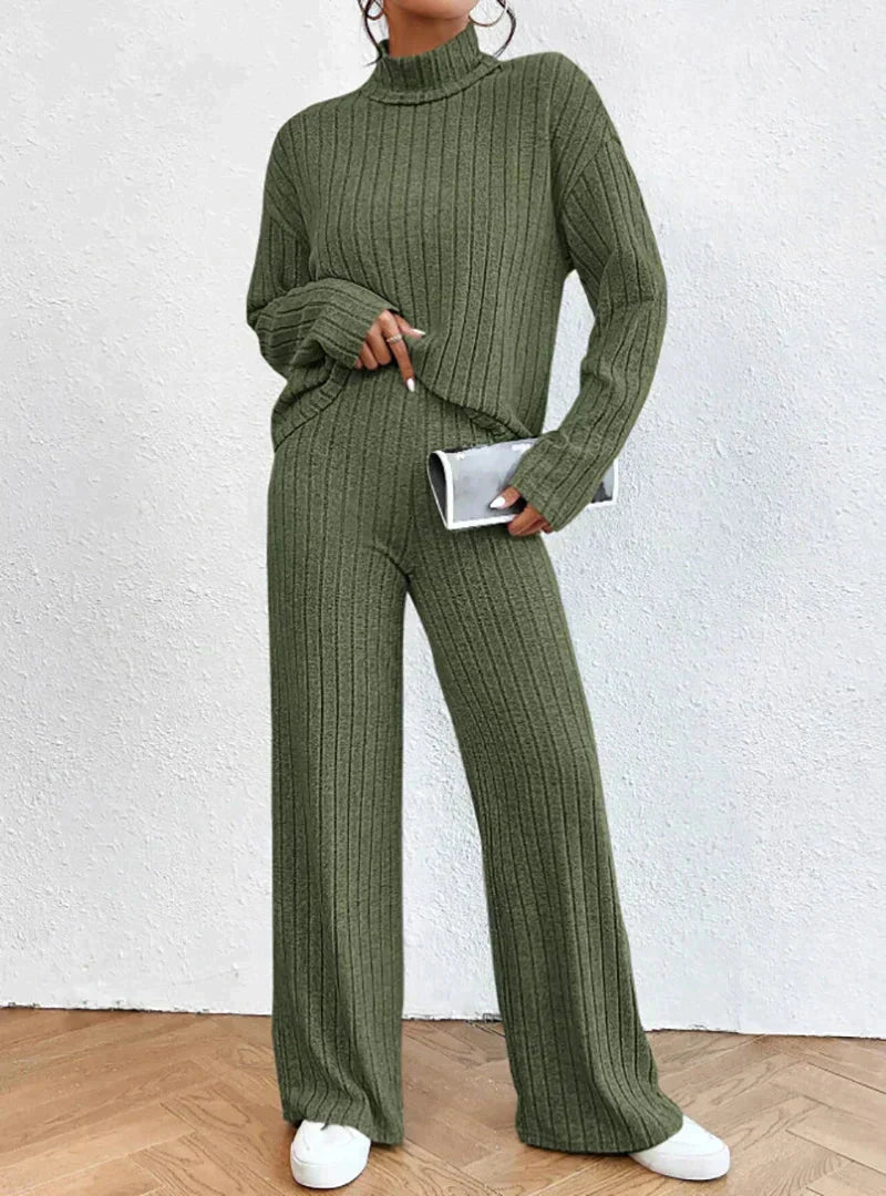 Tove | Strikket Rullekravepullover og Bukser Sæt