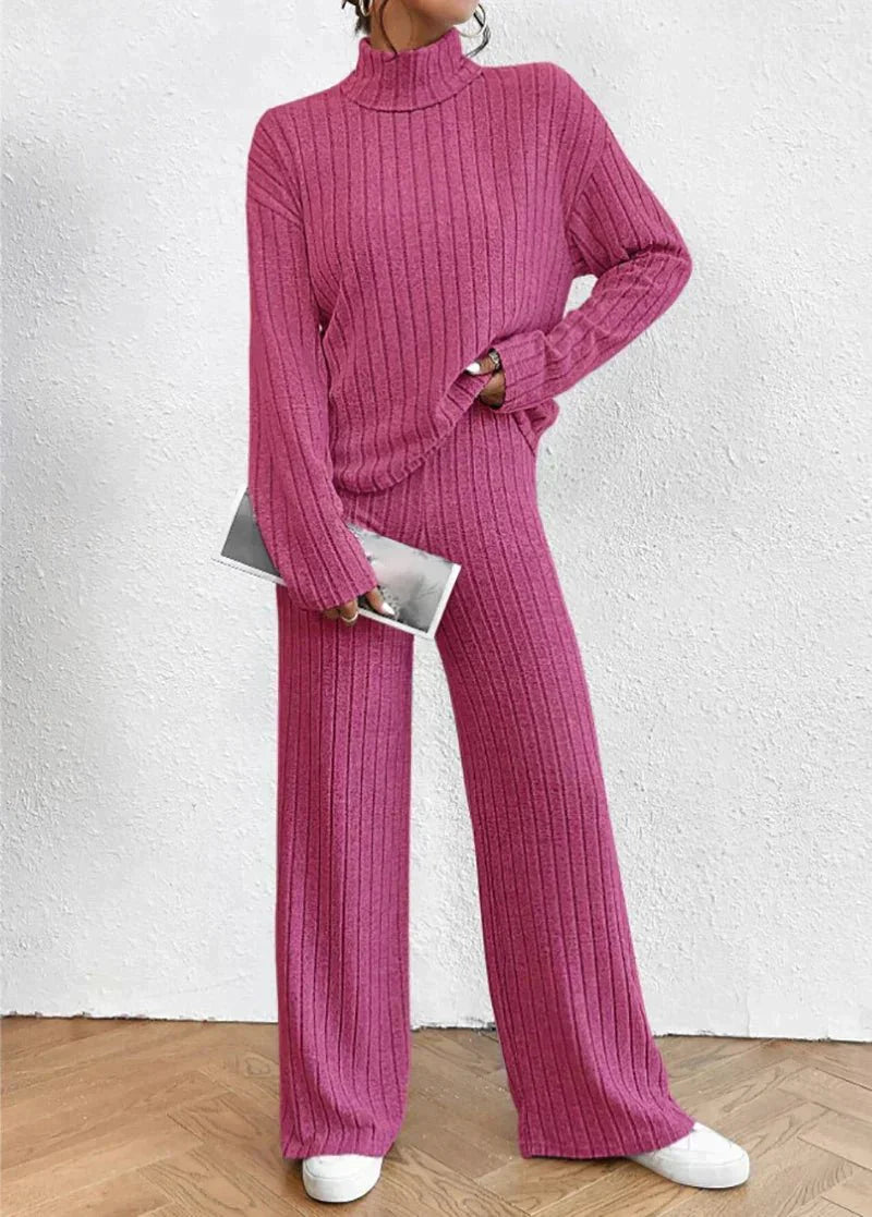 Tove | Strikket Rullekravepullover og Bukser Sæt
