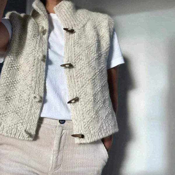 Freja | Stilfuld Strikket Kort Damevest
