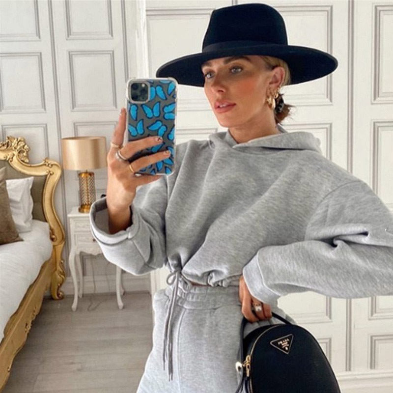 Nanna | Dame Joggingdragt Sæt med Cropped Hoodie