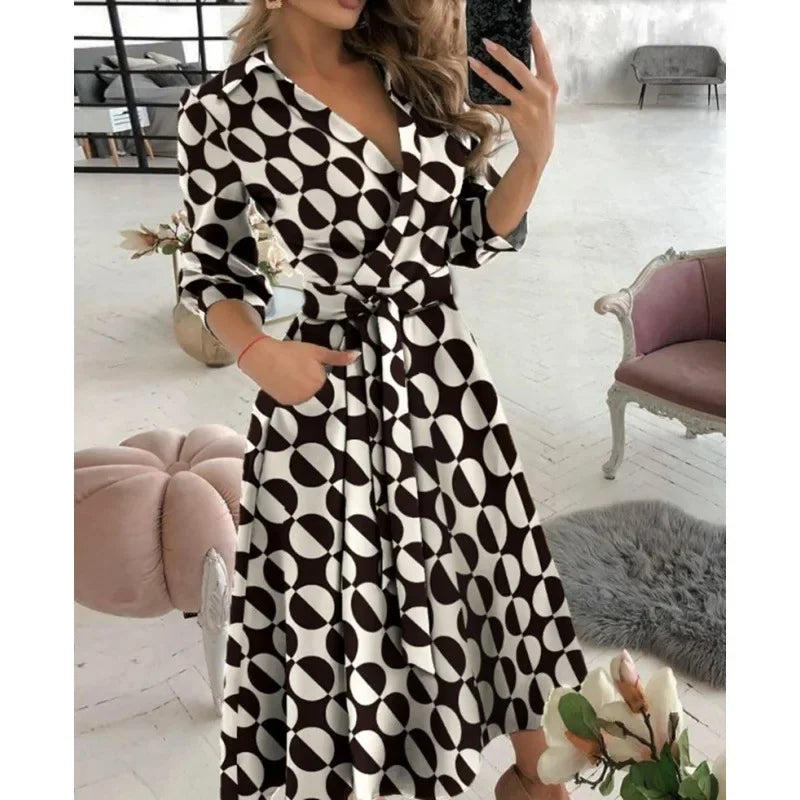 Milena | Elegant Omslagskjole med Sommerfugleprint