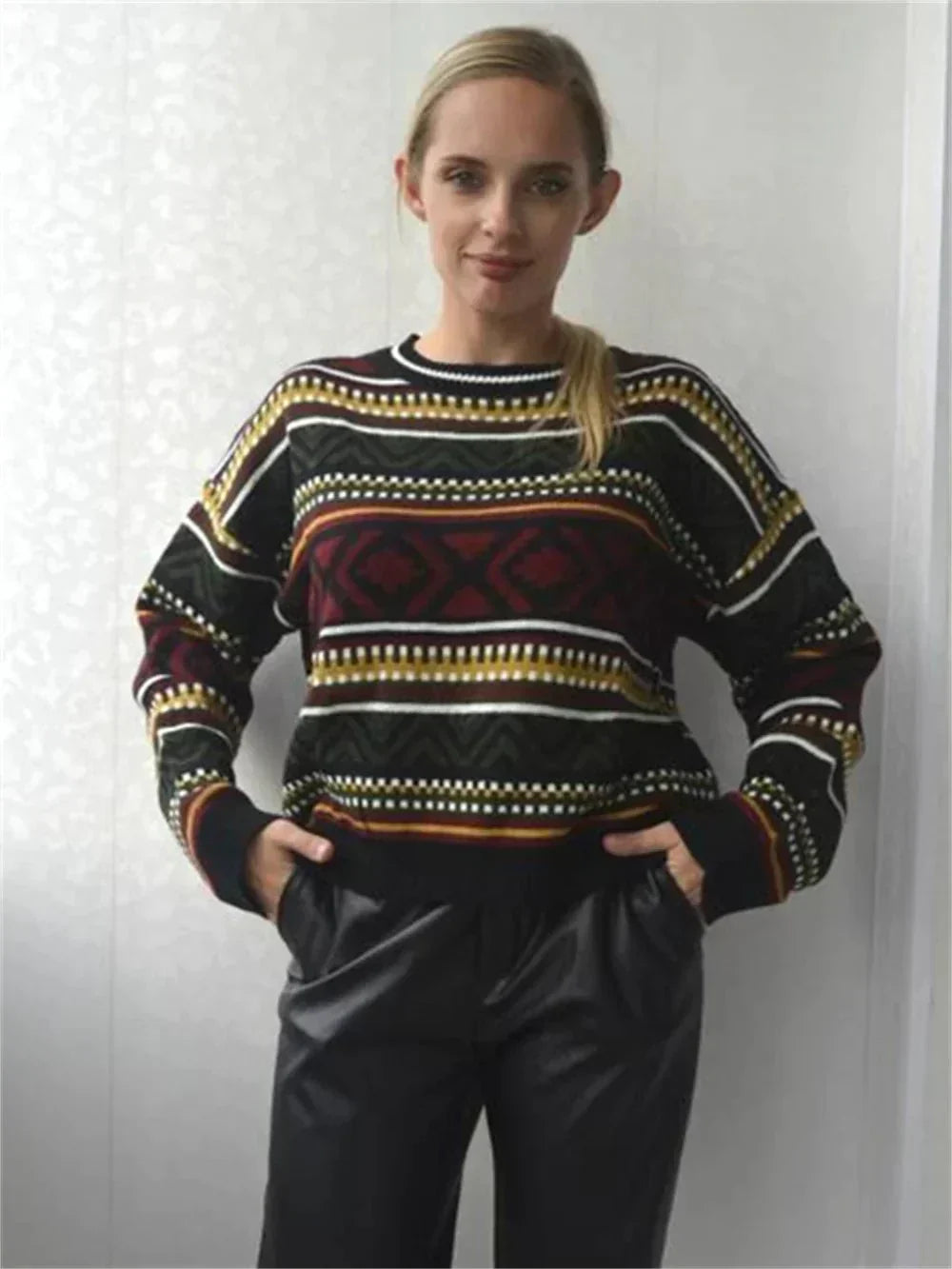 Oda | Geometrisk Mønstret Sweater til Vintermode